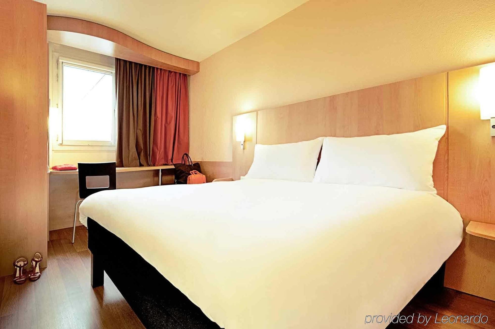 Ibis Issoire Hotel Екстериор снимка